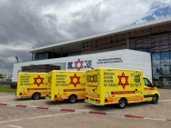 כפול 2: מגן דוד אדום משיק 3 ניידות טיפול נמרץ ייחודיות וחדישות המותאמות לטיפול רפואי מתקדם של שני חולים ופצועים בבת אחת -