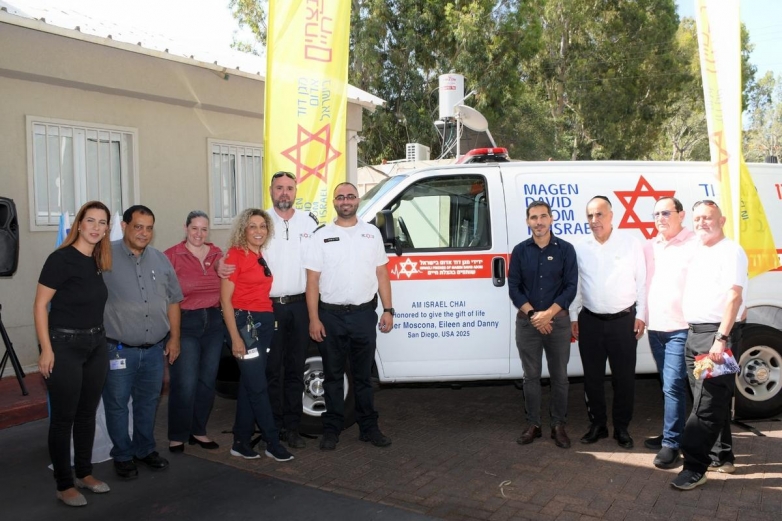 אמבולנס חדש של מד"א נחנך בעיר יבנה