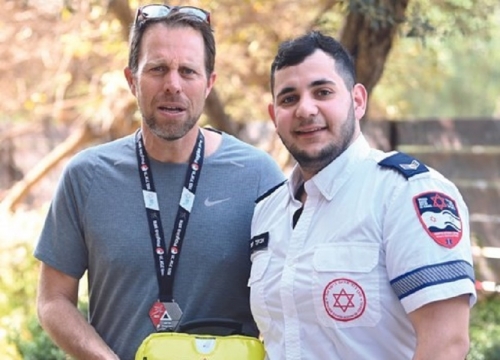 חן רותם התמוטט במרתון תל אביב. החובש אביעד עמר הציל את חייו