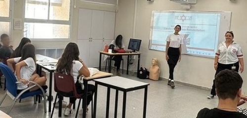 חוזר לעוטף: קורס פרחי מד&quot;א