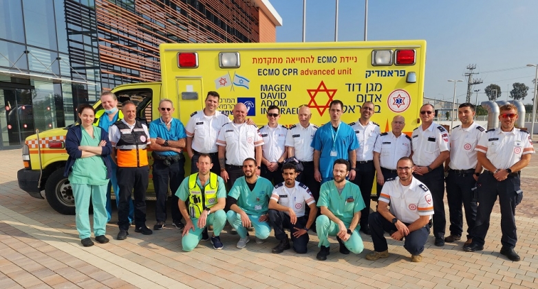 לראשונה בישראל: ניידת חדישה תחבר מטופלים שלקו בדום לב לאקמו (מכונת לב ריאה) בתנאים מורכבים מחוץ לביה&quot;ח